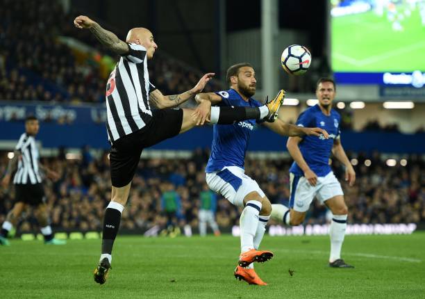 全队走出困 全队走出困